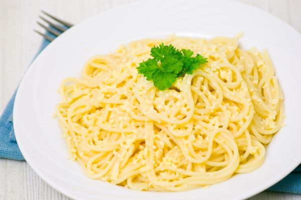 Špagety s cesnakom |