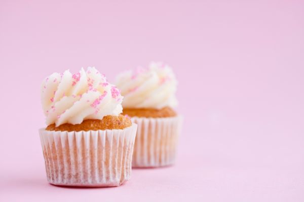 Vanilkové cupcakes s tvarohovým krémom |