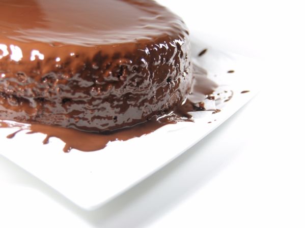 Čokoládová torta s orechmi |
