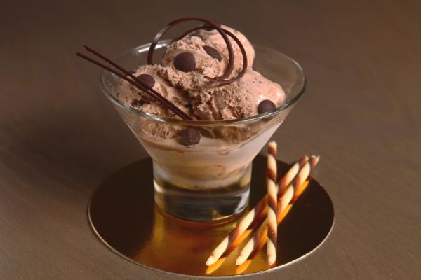 Domáca čokoládová mrazená zmrzlina |