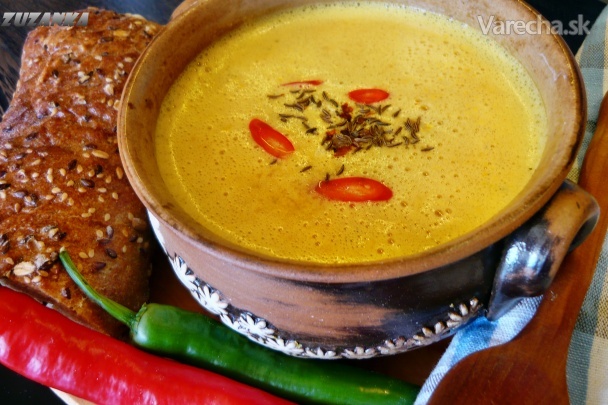Pikantná mrkvová polievka s červenou šošovicou (fotorecept) recept