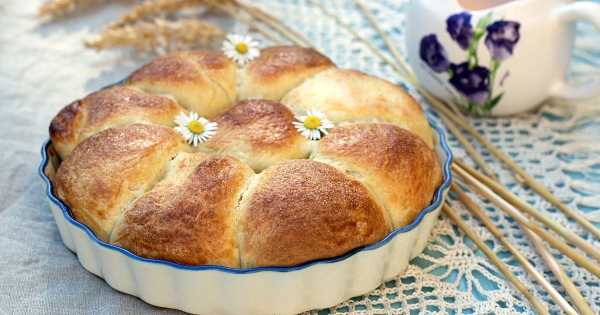 Brioškový chlebík: Najjemnejšie maslové pečivo recept 330min ...