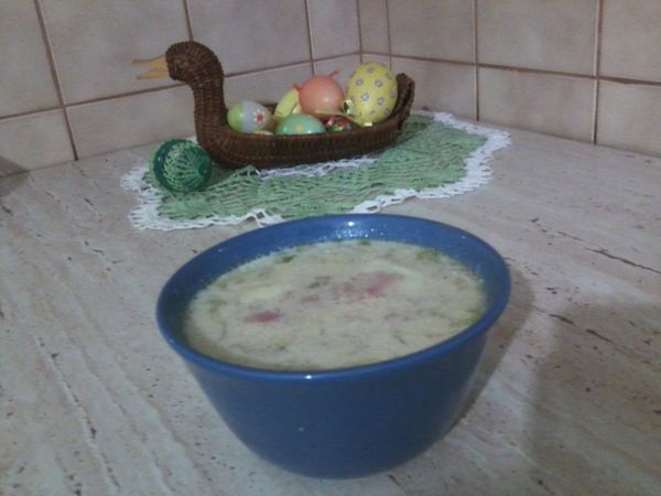 Šalátovo-smotanová polievka