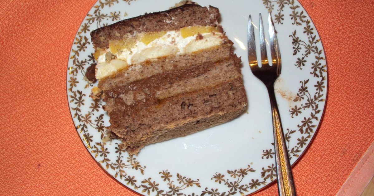 Čokoládovo orechová torta s parížskym krémom a tvarohovou plnkou