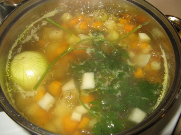 Rýchla zeleninová polievka