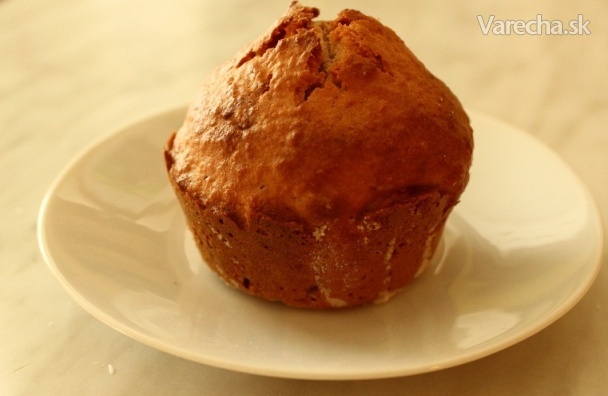 Kokosové muffiny s orechami, čokoládou a jahodami (fotorecept ...