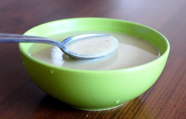 FOTORECEPT: Fazuľová polievka s pečeným cesnakom ...