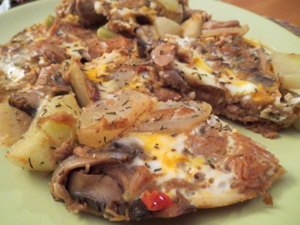 Cestovinová omeleta s kalerábom