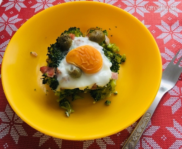 Zapečená brokolica s vajcom recept
