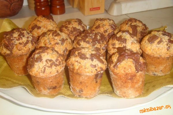 muffinky s kuskami cokolady