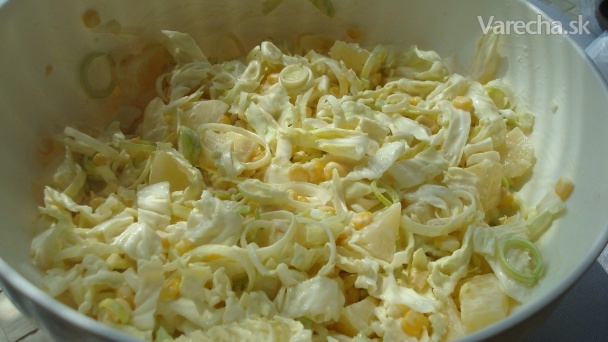 Kapustovo-ananásový šalát recept