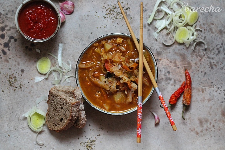 Pikantná kimchi polievka recept