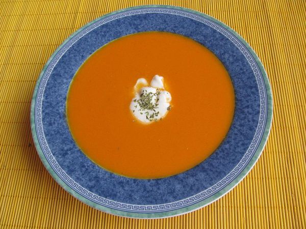 FOTORECEPT: Paradajová polievka s pomarančovou šťavou ...